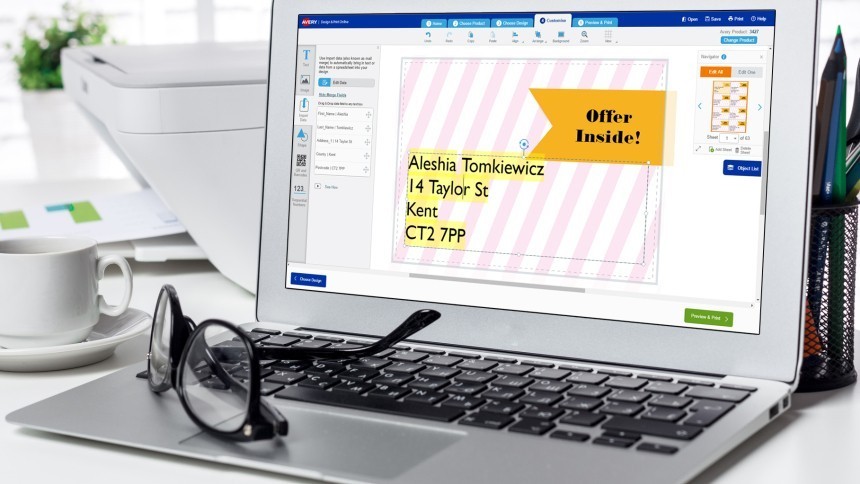 Utilizarea funcției de importare a datelor de la Avery Design & Print