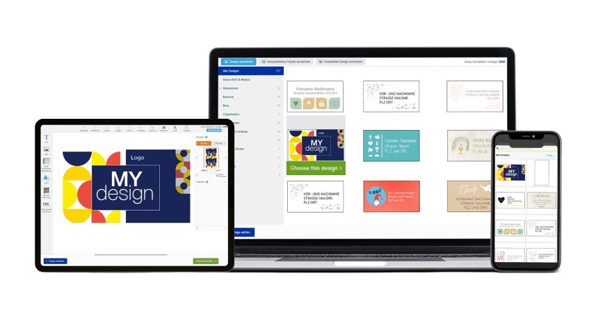 Software de design pentru etichete Avery afișat pe ecranele unei tablete, unui laptop și unui smartphone, demonstrând responsivitatea și disponibilitatea sa pe diferite dispozitive.